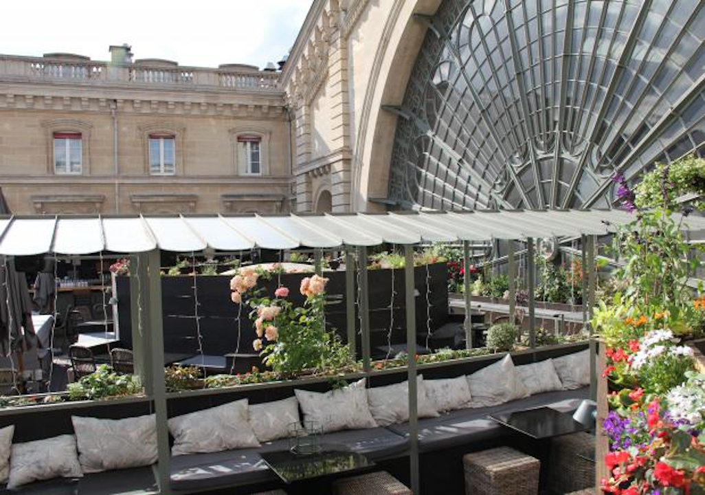 Bar sur les hauteurs de la gare de l'Est