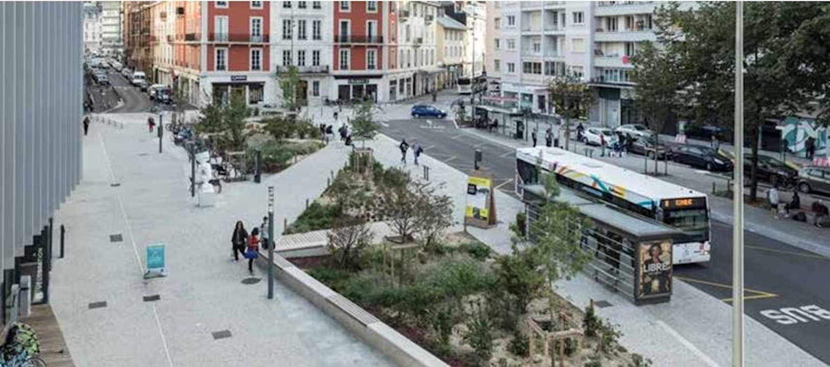 Parvis Chambéry
