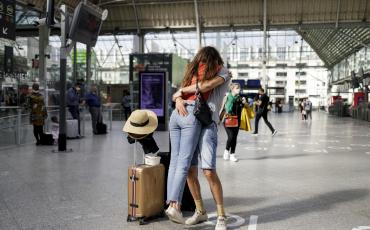 Couple en Gare 