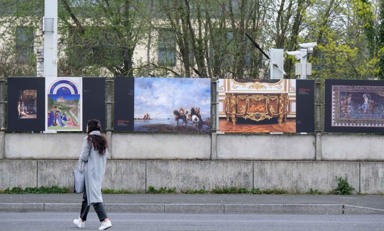 Panneaux de l'exposition du château de Chantilly