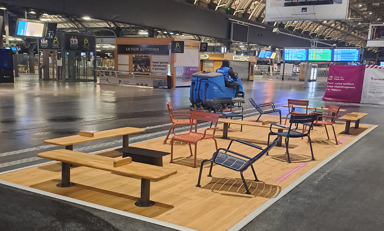 Espace assise quai transversal