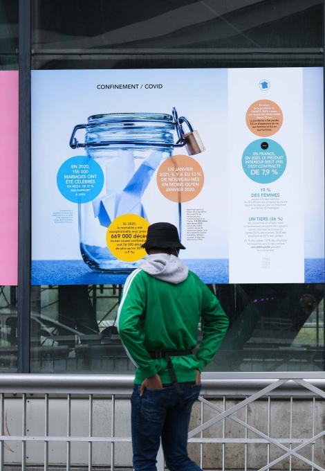 Photo de l'expo des 75 ans de l'INSEE dans la gare de Lille Europe