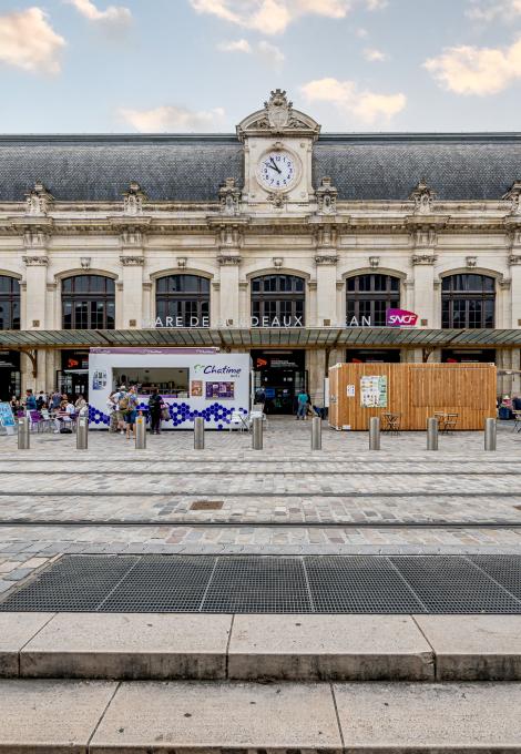 Parvis de la gare de Bordeaux Saint Jean