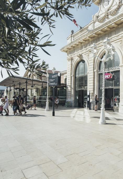 Parvis de gare